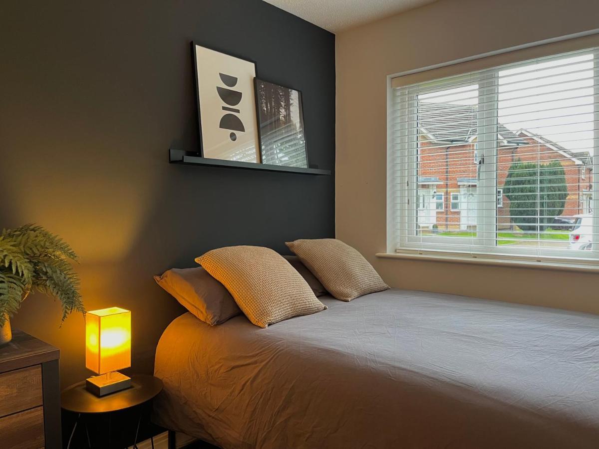 Stunning Beverley Bungalow W Fireplace, Private Parking, And Garden 外观 照片