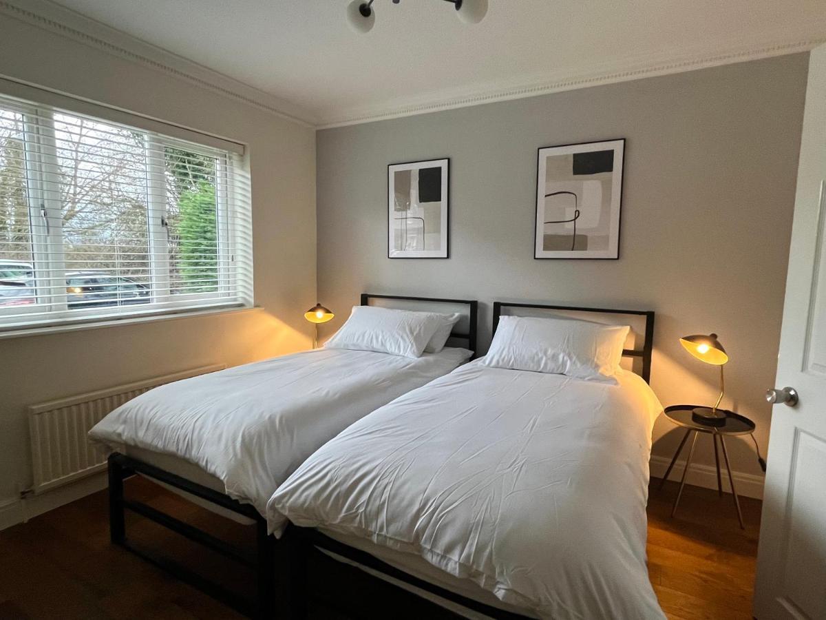 Stunning Beverley Bungalow W Fireplace, Private Parking, And Garden 外观 照片
